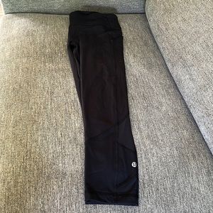 Lululemon base pace crop 23 black